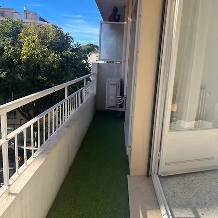 Centre & Antibes